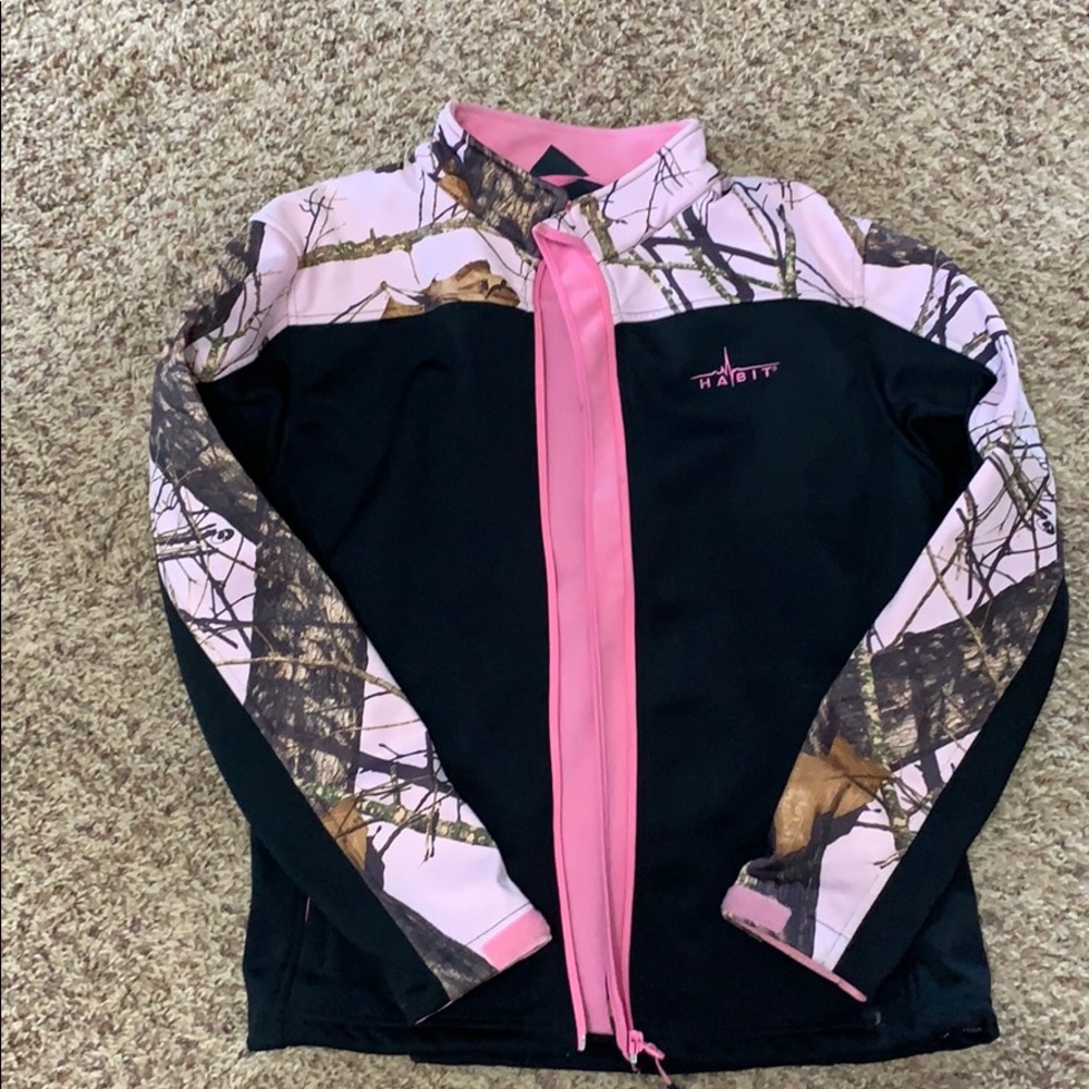Woman’s Habit Camo Jacket
